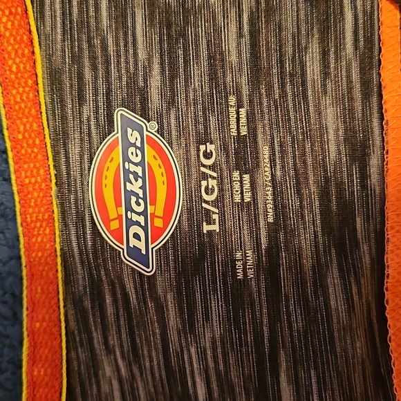Dickies Scrub Top - Picture 2 of 2